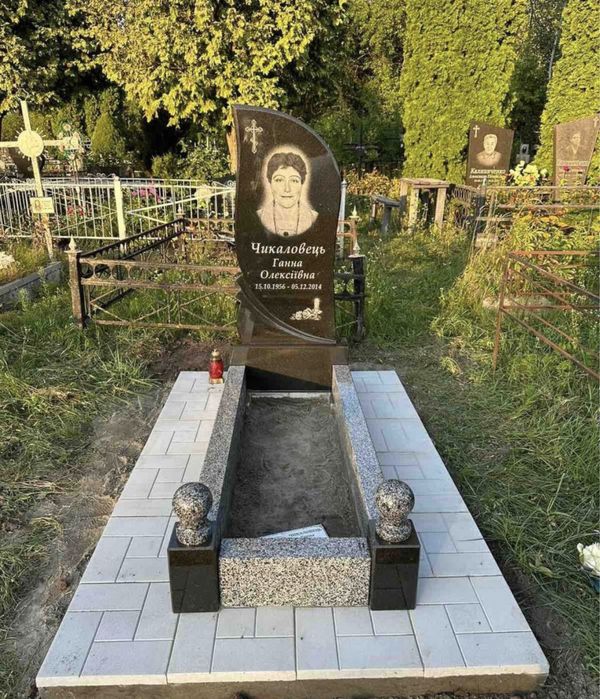 Недорогі гранітні пам‘ятники (памятники гранитные)