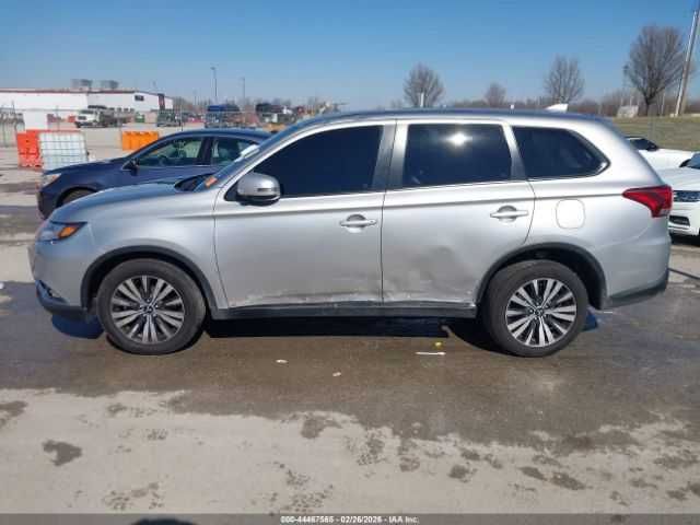 2019 Mitsubishi Outlander SE 2.4 Повний привід