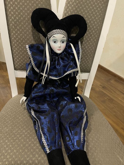 Вінтажна лялька Арлекін