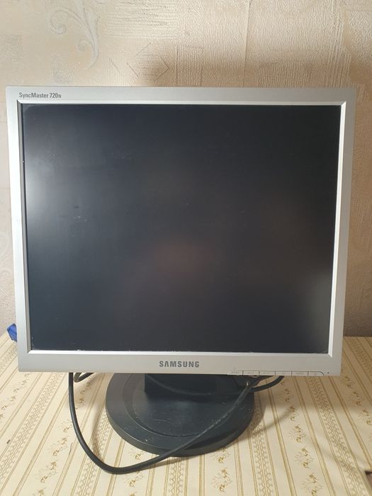 Монитор Samsung 17"