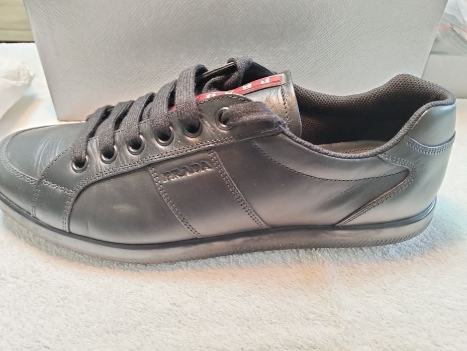 Продам туфлі Prada