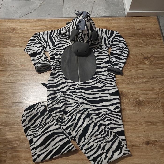 Stroj, przebranie zebry, może być piżamą