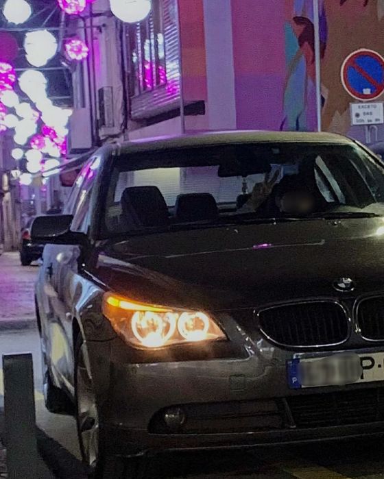 Bmw E60 525d caixa automática.