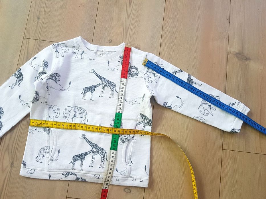 KappAhl NEWBIE bluza sweatshirt 98/104 biała słomie żyrafy lindex