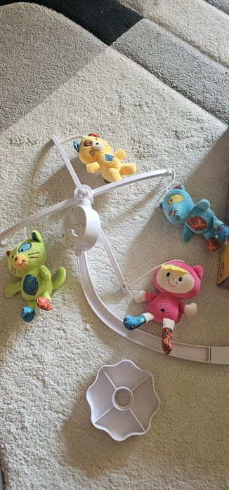 Продам музыкальный мобиль в кроватку