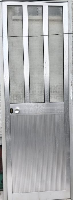 Porta exterior de alumínio