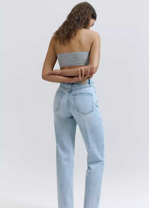 Голубые джинсы mom pull&bear 36 s