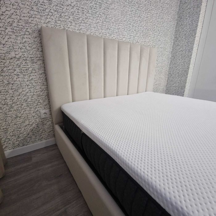 Camas De Casal Estofadas ALTA GAMA - MODELO GOMOS - Top de Gama 190x140m Estrado Incluído!!