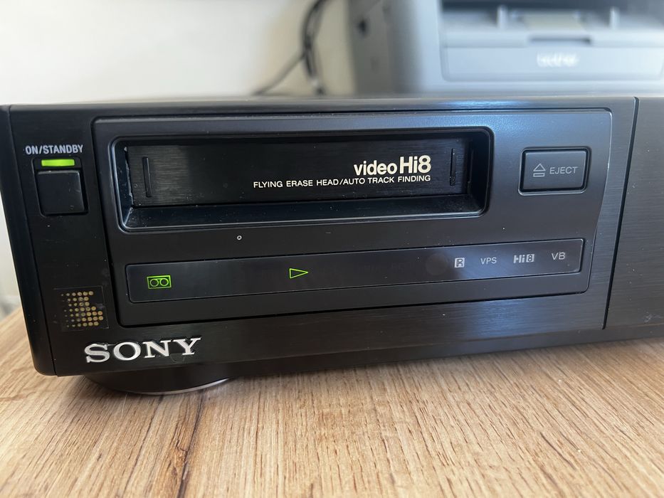 #2190 Sony EV-S880 PAL – magnetowid Video 8 / Hi8 | Stereo | Pilot