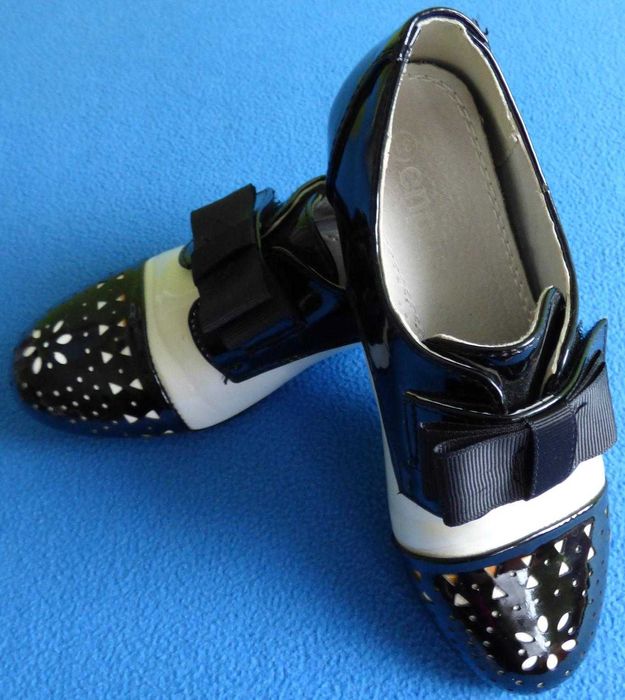 Buty lakierki dziewczęce na rzepy roz. 31 Enplus