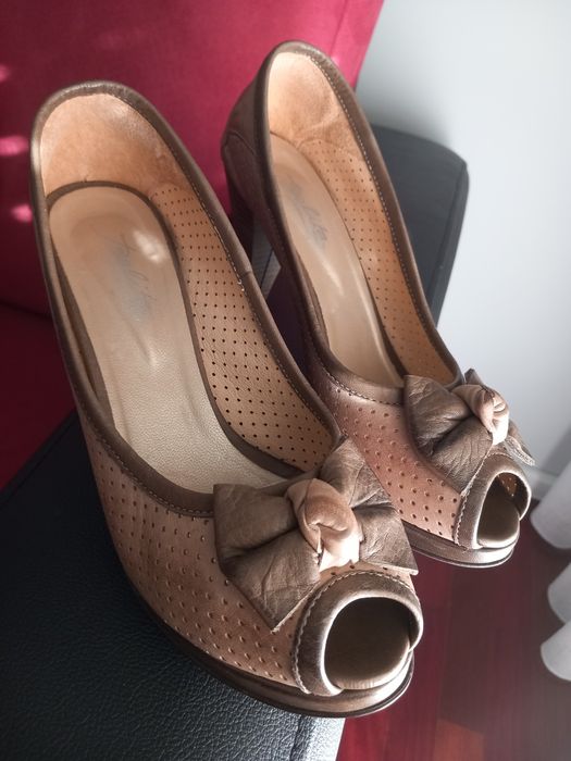 Sapatos e Sandálias Tam 39 Lindíssimas  ( Portes Incluídos)