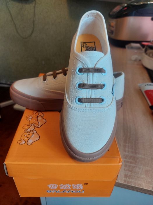 Детская обувь новая