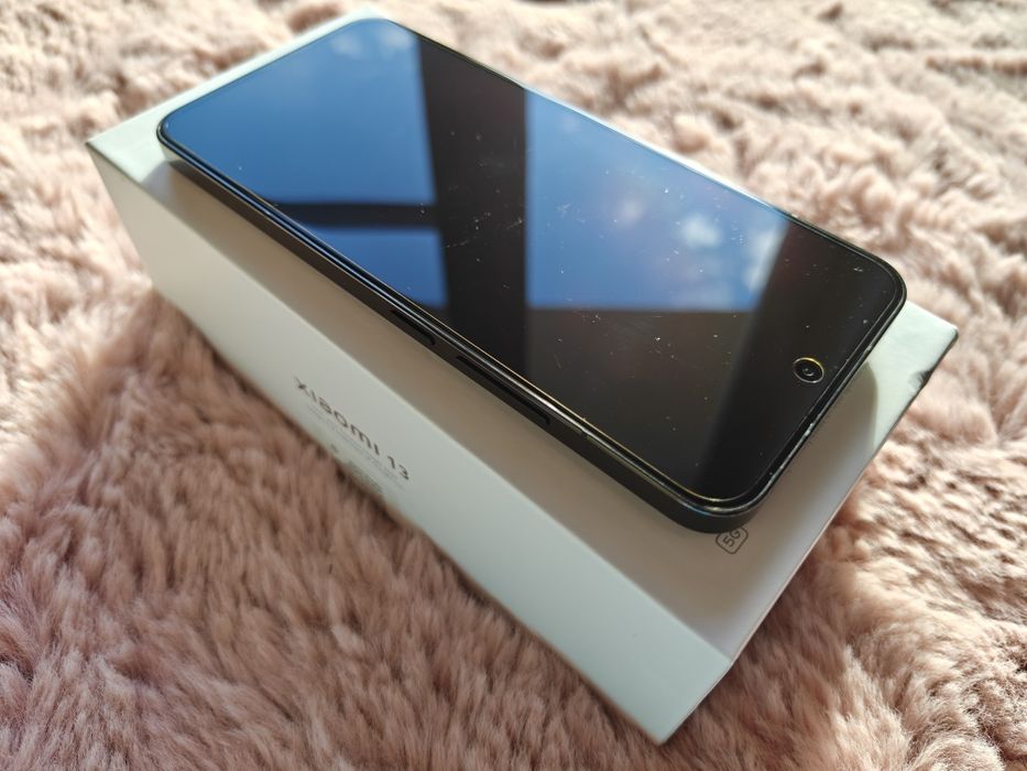 Jak nowy - Xiaomi 13 - 8/256gb - gwarancja 08.2028r