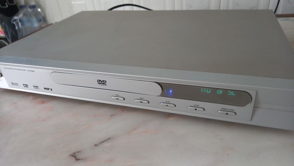Selling a very inexpensive DVD player64729682831491122