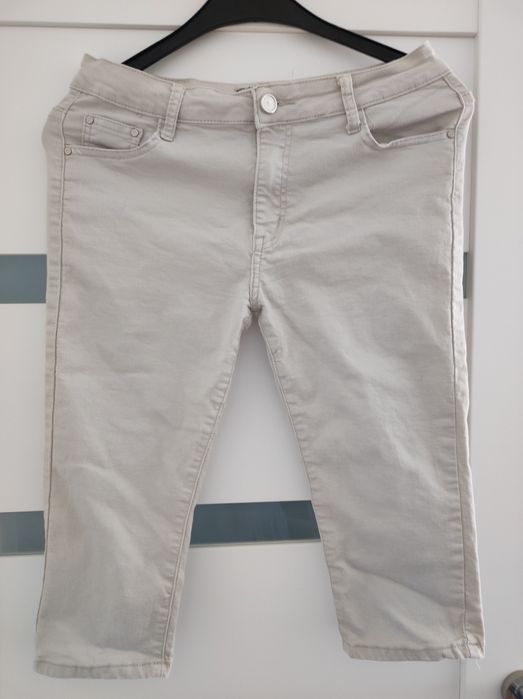 B.S jeans fajne beżowe rozciągliwe rybaczki 42