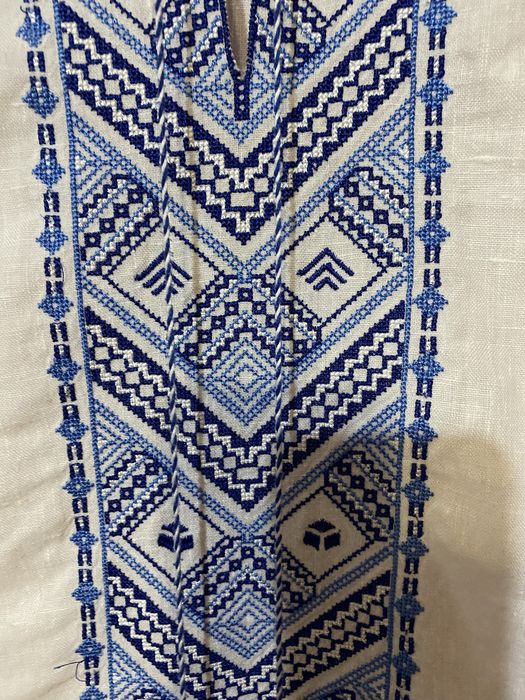 Продам вишиванку лег