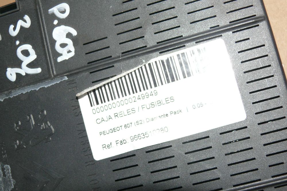 Caixa Fusíveis PEUGEOT 607