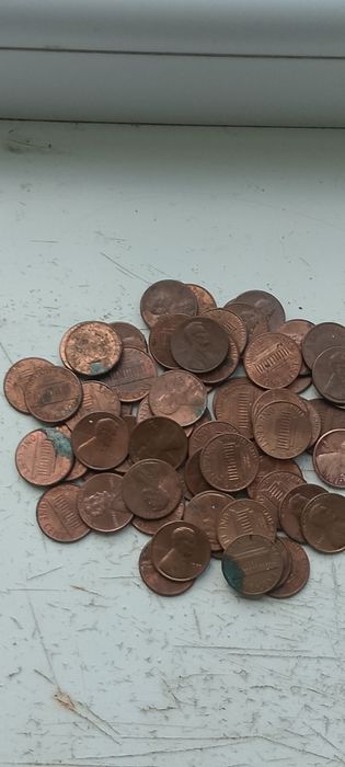 Продам монеты 1 цент 60 штук.