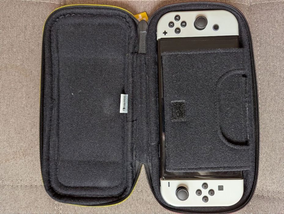 Nintendo Switch Oled 64gb. +Dock станція