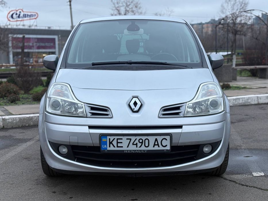 Renaylt Grand Modus 2011 год Идеальный