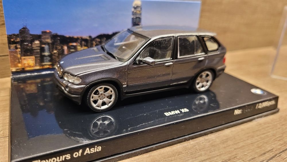 MINICHAMPS BMW X5 E53 Flavours of Asia 1:43 Hong Kong