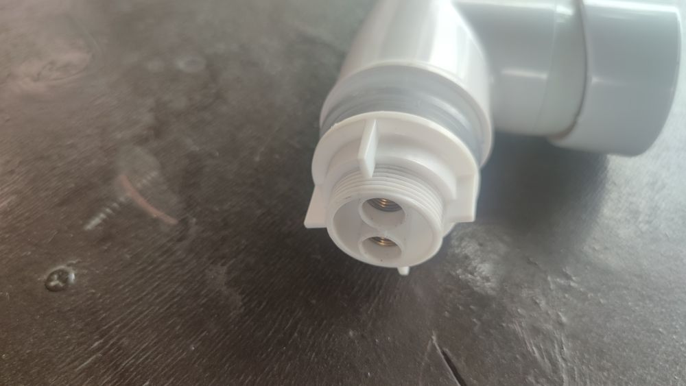 Пластиковый смеситель