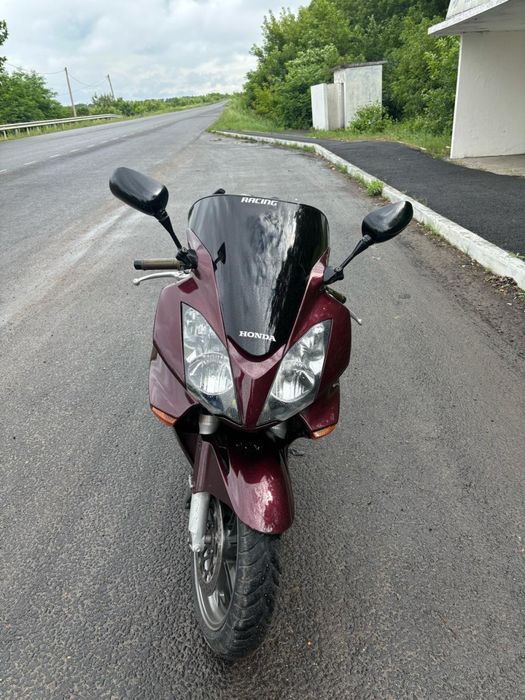 Продам мотоцикл VFR 800