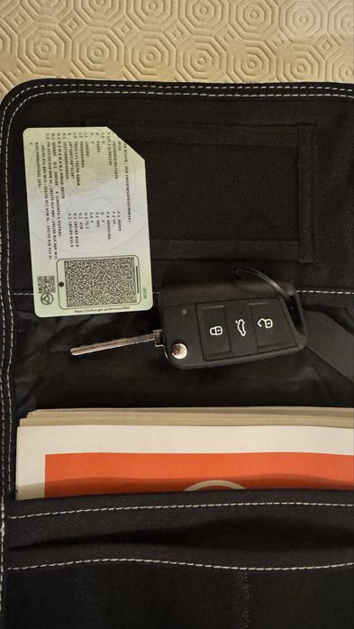 Seat Ibiza 1.0 Cinza Metalizado