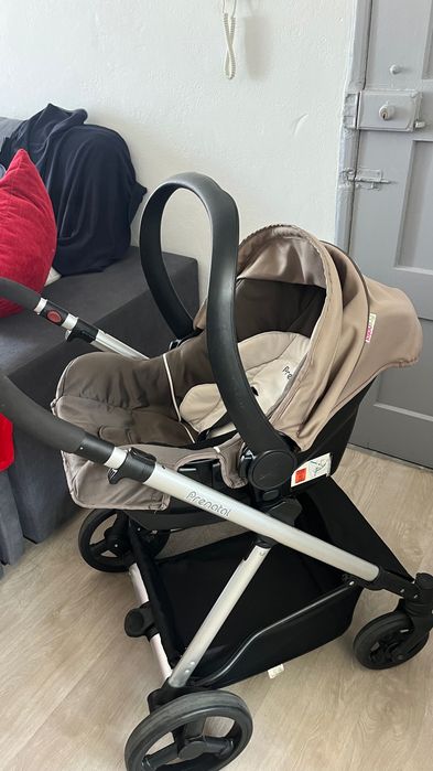 Carrinho de bebé completo