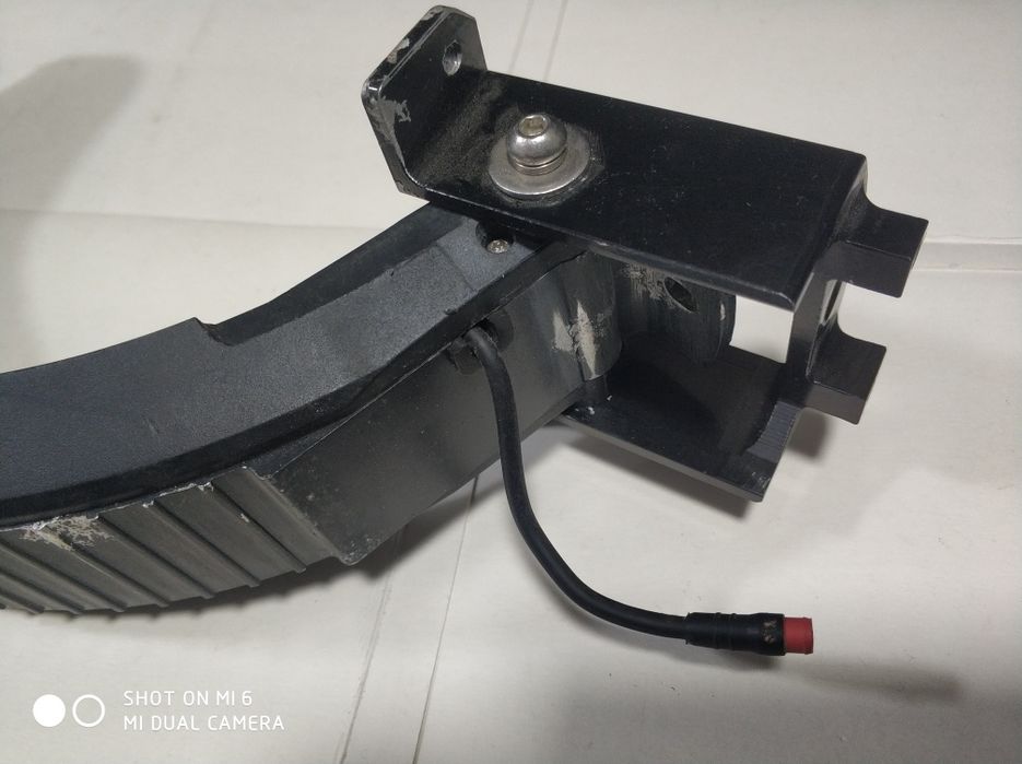 Крило заднє для електросамоката з фонарем