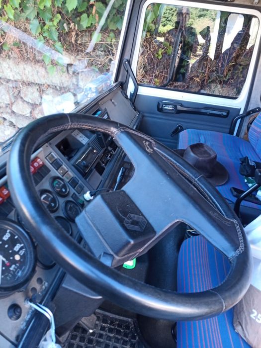 Venda de camiões Iveco e Renault
