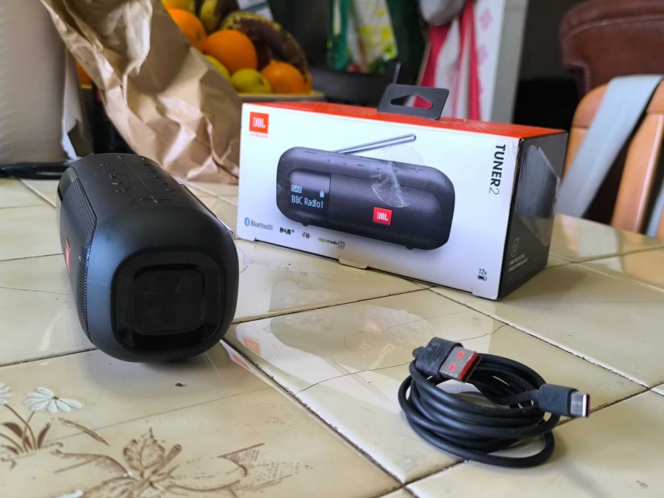 Coluna JBL Tuner 2