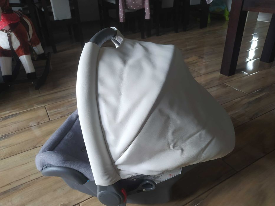 Nosidełko  fotelik do samochodu 0-10kg isofix