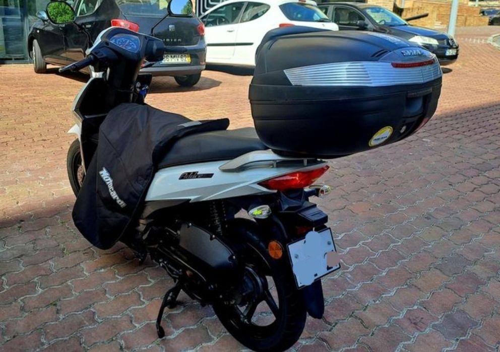Suzuki adress 110 com poucos kms