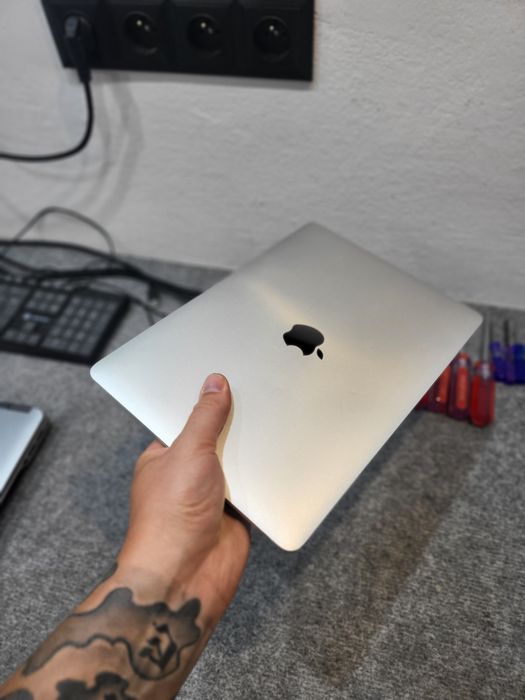 Macbook Air A1534