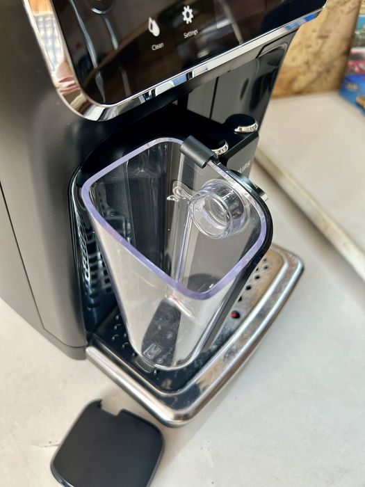 Кавоварка Philips LatteGo EP5441
