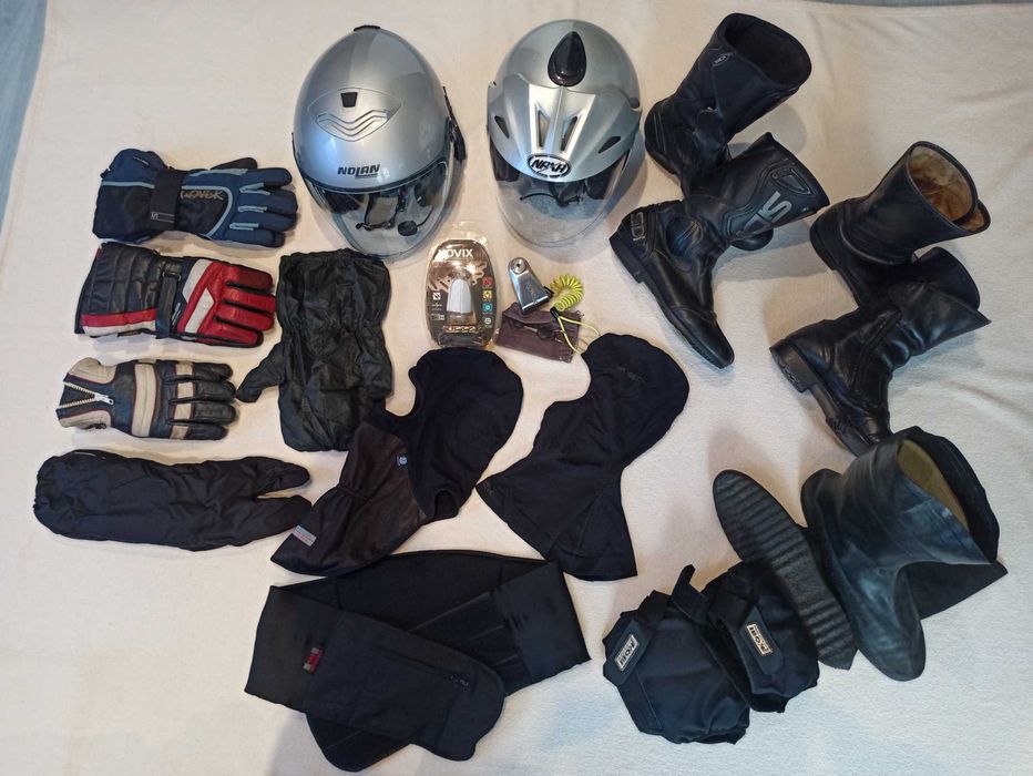 Kaski, odzież i akcesoria motocyklowe