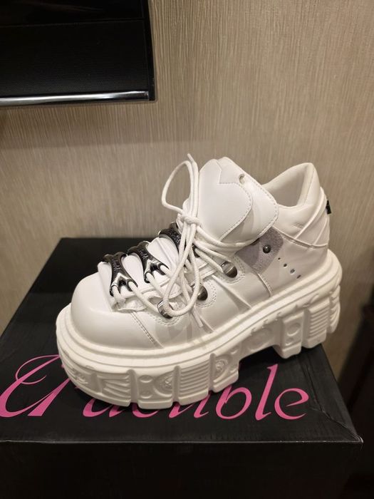 New Rock  Нюроки  білі  в розмірах