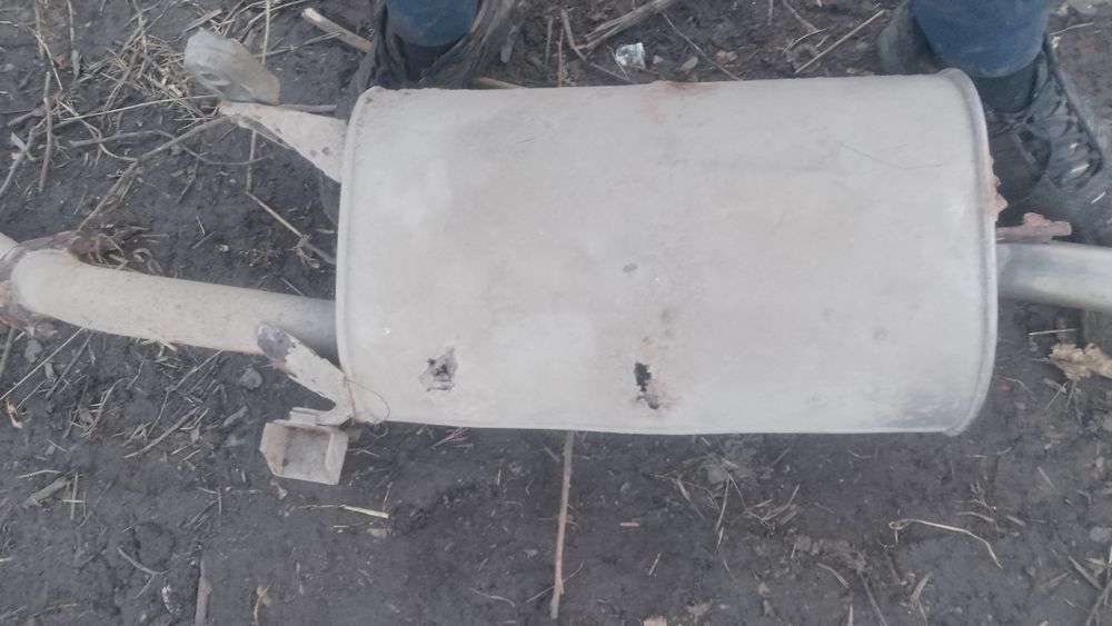 Продам радіатор Міцубісі карізма