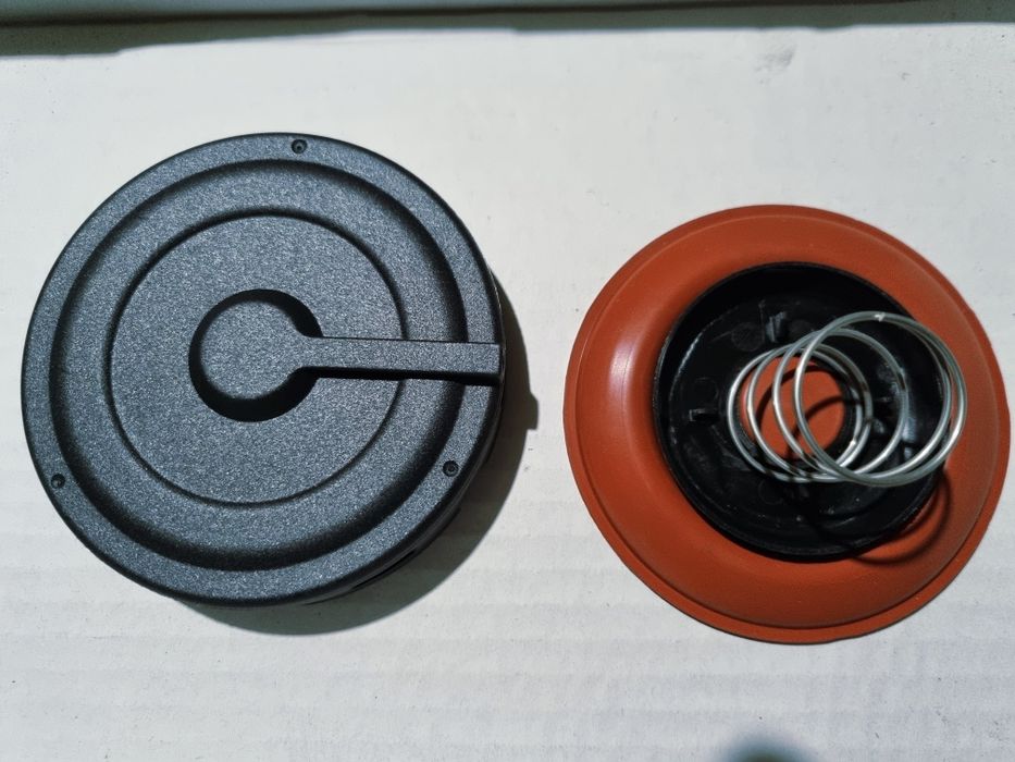 Клапан масловідділювача КВКГ мембрана 1.8  2.0 tsi  Шкода фольксваген