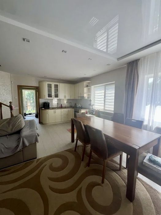 Продаж будинка проспект Перемоги