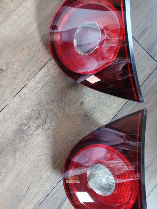 lampy tył klapa golf 5