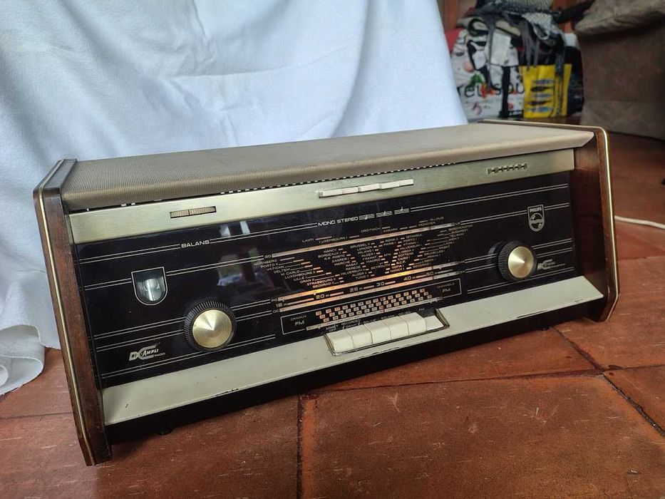 Radio Philips antigo modelo Bi Ampli Stereo