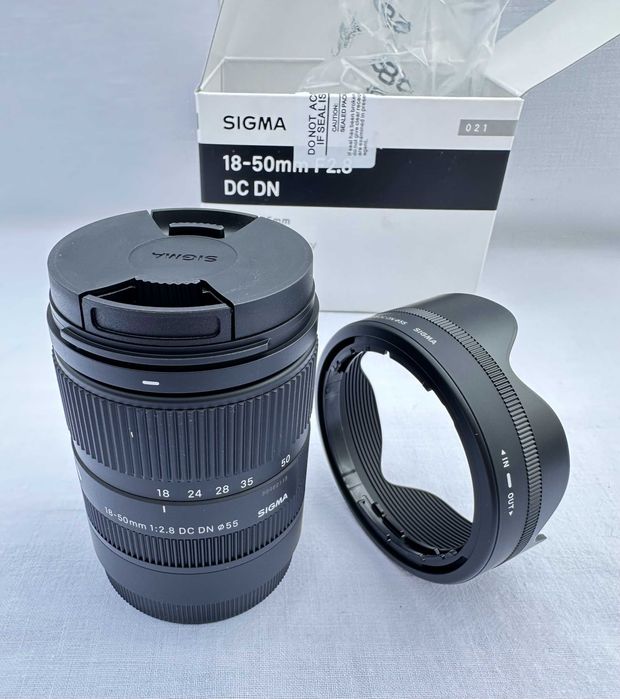 Sigma 18-50mm F2.8 DC DN