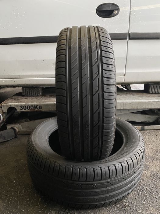 Pneus 215/55/17 Bridgestone Turanza T001