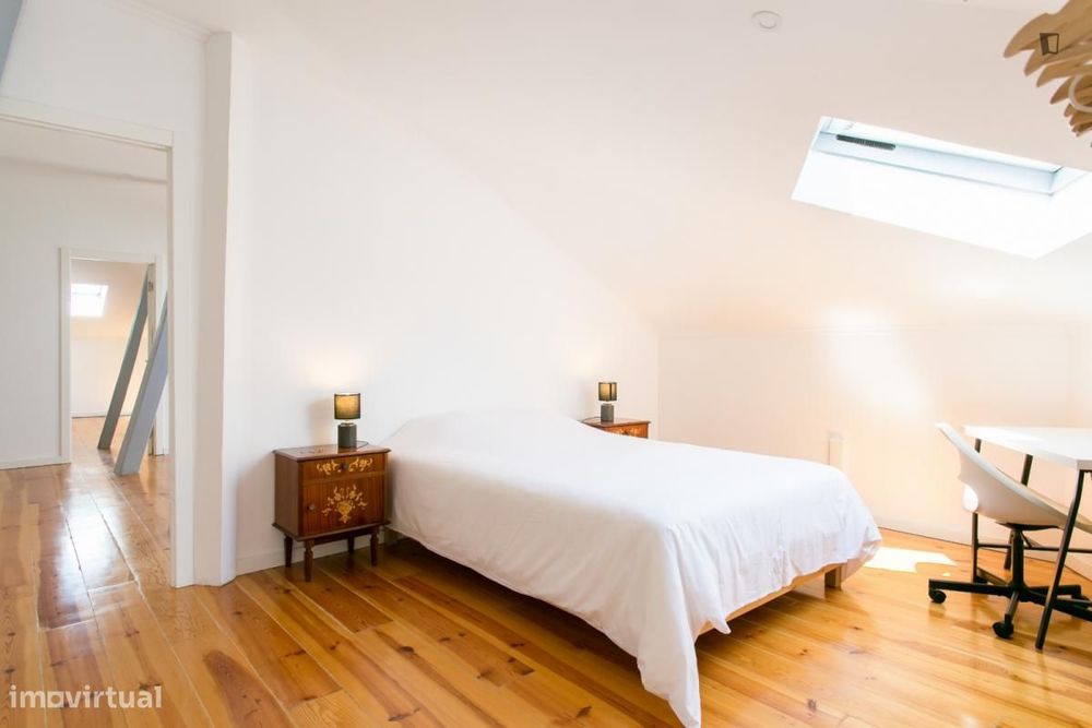 Quarto - localizado em Anjos Lisbon