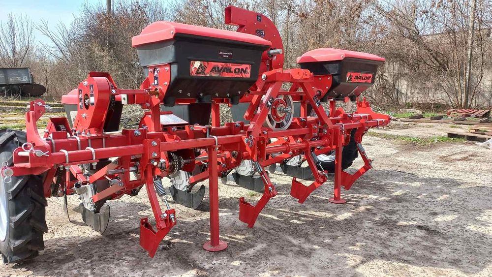 Универсальная Пневматическая Сеялка УПС-8