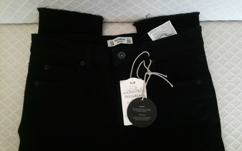 Czarne jeansy Pull&Bear