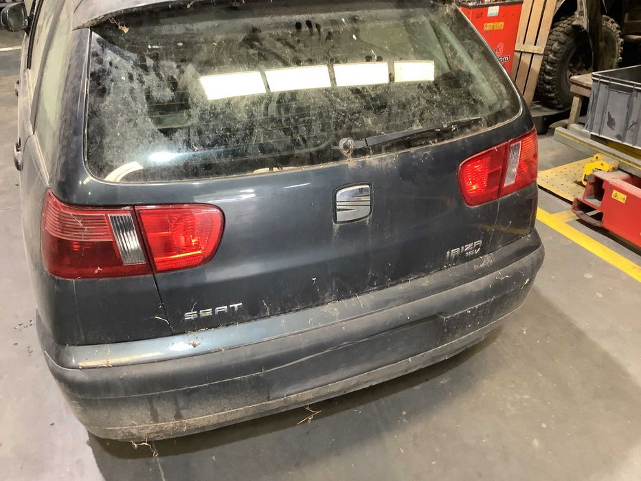 Seat Ibiza 6K2 1.4i 16v - Para peças