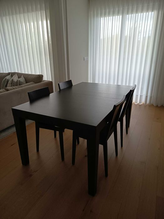 Sala de jantar completa